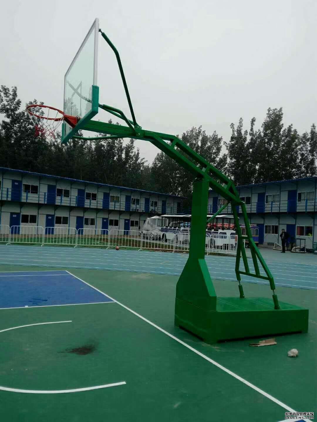 一泓清水 满城锦绣